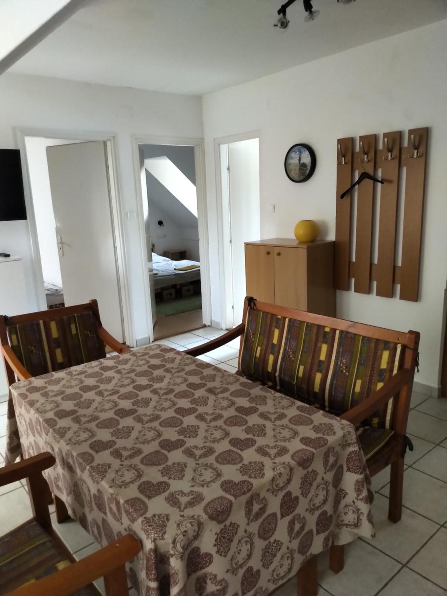 Reteshaz Strudelhaus Apartmanhaz Vonyarcvashegy Luaran gambar