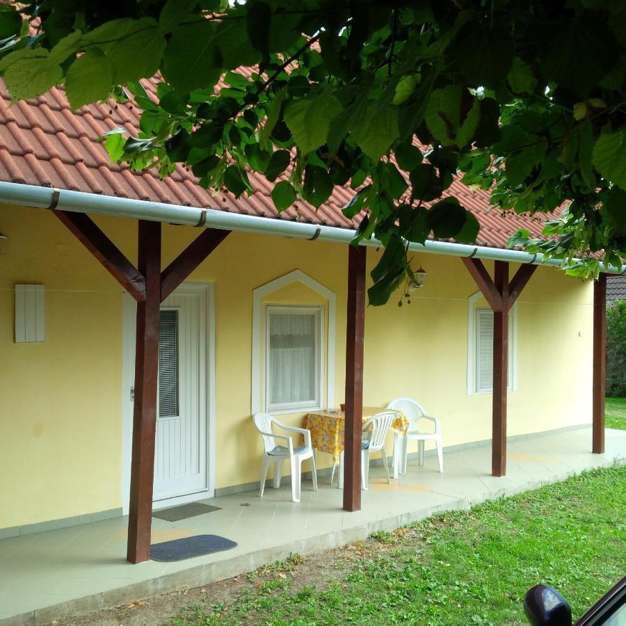 Reteshaz Strudelhaus Apartmanhaz Vonyarcvashegy Luaran gambar